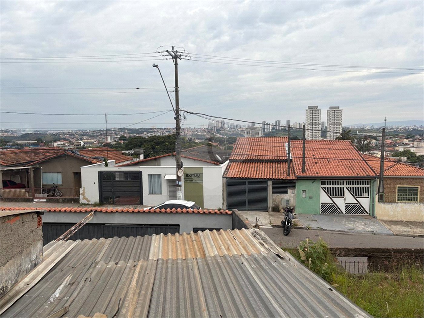 Casa à venda ou para alugar com 3 quartos em Rio Acima, Votorantim, SP