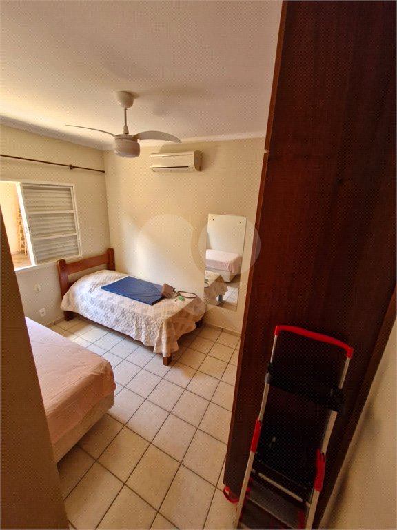 Casa à venda ou para alugar com 3 quartos, sendo 1 suíte, no condomínio Rsidencial Jatoba, Ribeirão Preto - SP