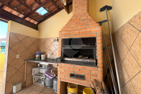 Casa à venda com 3 quartos, sendo 1 suíte, em Jardim Santa Rosália, Sorocaba, SP