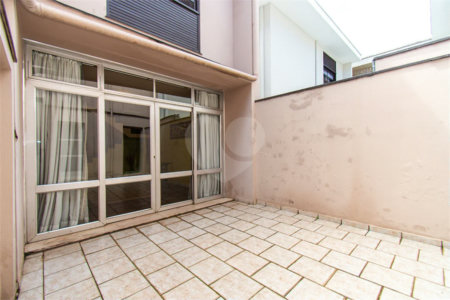 Casa à venda com 3 quartos, sendo 1 suíte, em Brooklin, São Paulo, SP