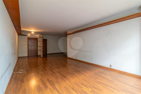 Apartamento à venda com 3 quartos, sendo 1 suíte, em Higienópolis, São Paulo, SP