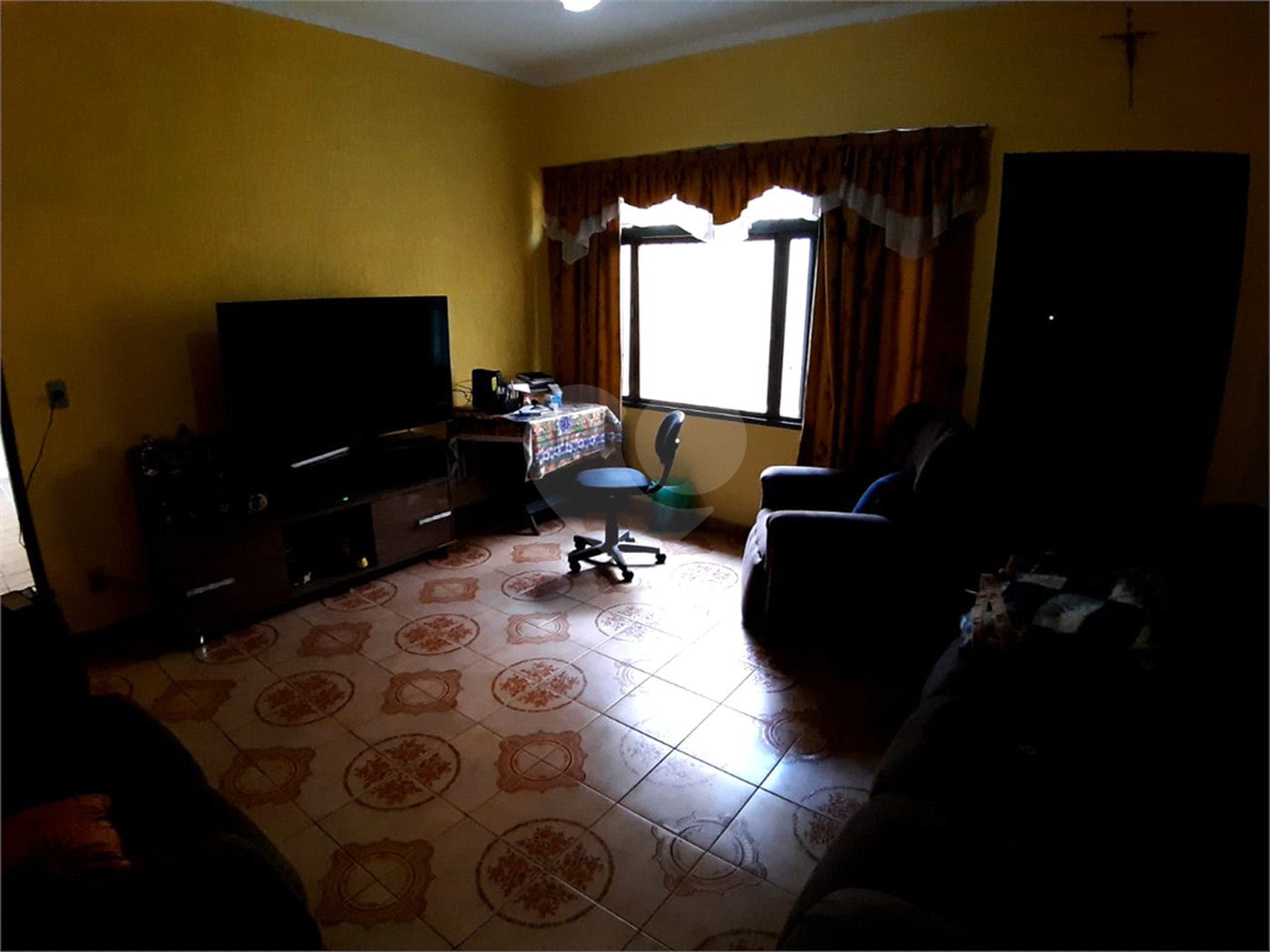 Sobrado à venda com 5 quartos em Vila Nivi, São Paulo, SP
