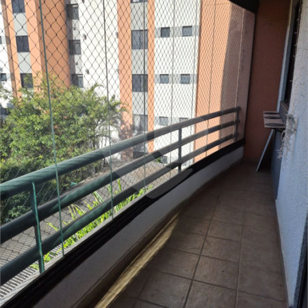 Apartamento à venda com 3 quartos, sendo 1 suíte,  em Cidade São Francisco, São Paulo, SP