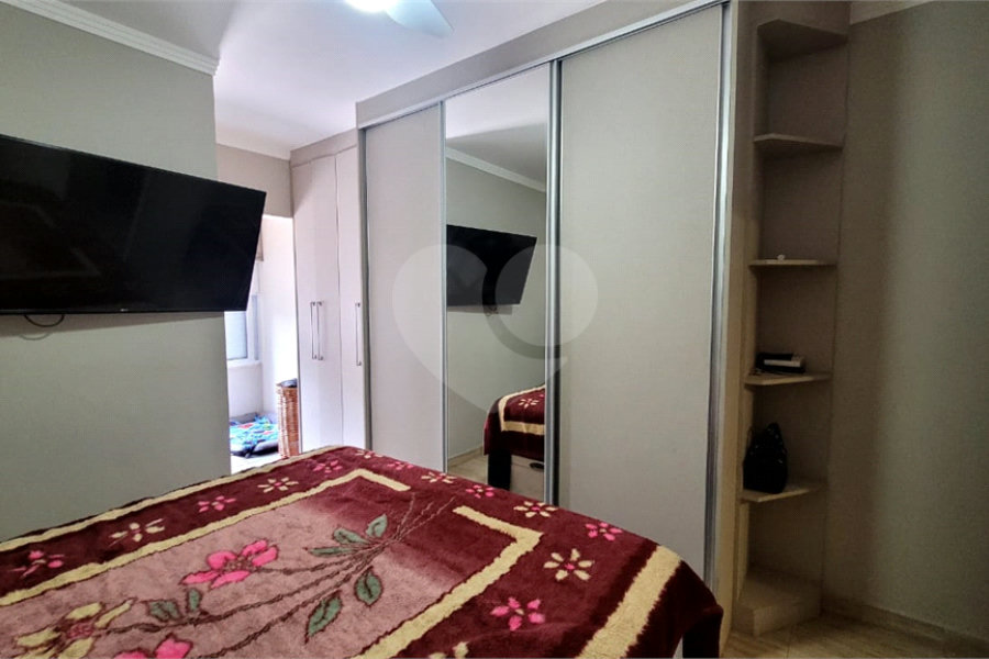 Sobrado à venda com 3 quartos, sendo 1 suíte, em Vila Nivi, São Paulo, SP