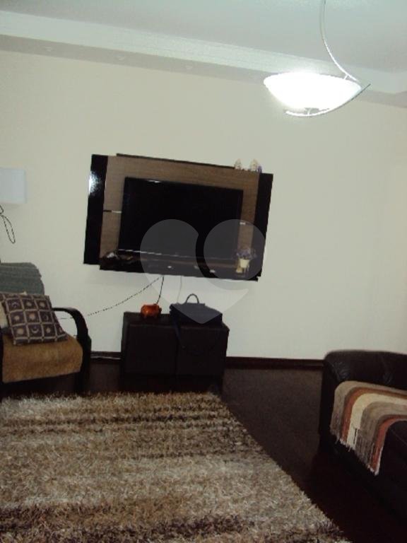 Sobrado à venda com 3 quartos, sendo 1 suíte,  em Jardim Pinheiros, São Paulo, SP