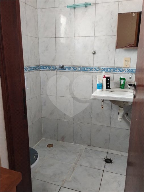Casa à venda com 2 suítes, no condomínio Residencial Vitória Régia, Bertioga - SP