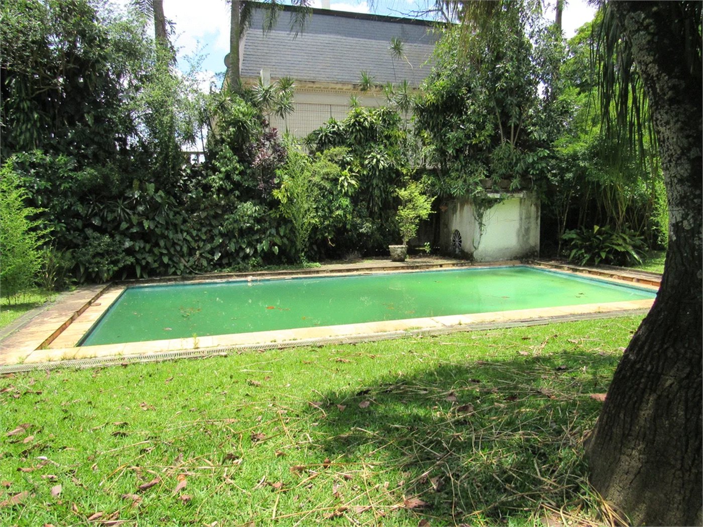 Casa à venda com 4 suítes em Jardim Guedala, São Paulo, SP