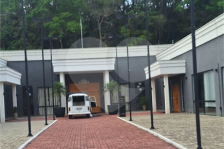 Casa à venda com 3 quartos, sendo 1 suíte, em Condomínio Flamboyant-b, Atibaia, SP
