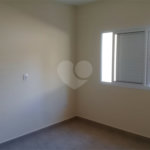 Casa à venda com 3 quartos, sendo 1 suíte,  em Loteamento Jardim Solares, Atibaia, SP