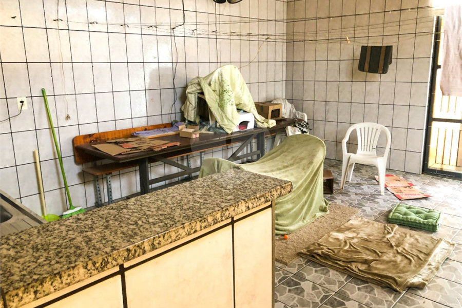 Sobrado à venda com 5 quartos, sendo 1 suíte, em Parque Edu Chaves, São Paulo, SP