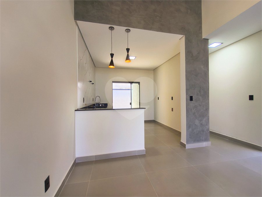 Casa à venda com 3 quartos, sendo 1 suíte, no condomínio Horto Florestal Villagio, Sorocaba - SP