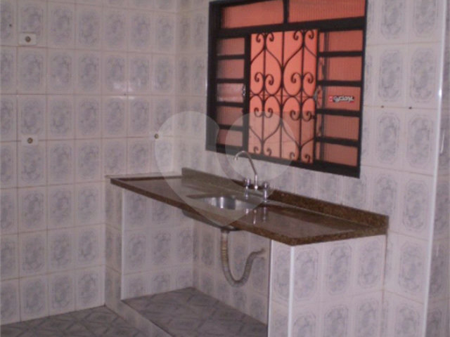 Casa à venda com 2 quartos no condomínio Travessa Salomão Régis Piza,17, São Paulo - SP