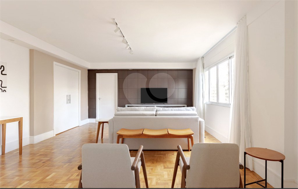 Apartamento à venda com 3 quartos, sendo 1 suíte, em Itaim Bibi, São Paulo, SP
