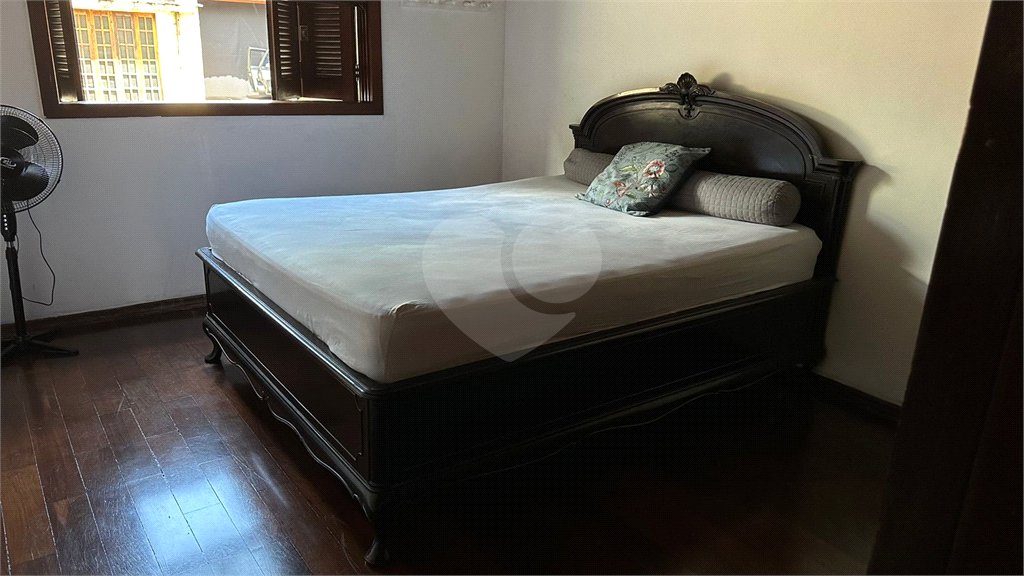 Casa à venda com 8 quartos, sendo 4 suítes, em Eldorado, Diadema, SP