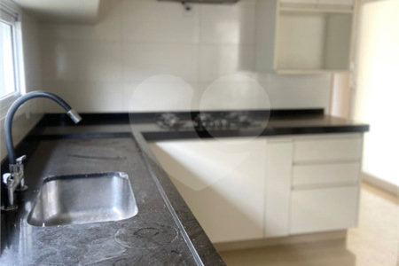Casa à venda ou para alugar com 3 suítes no condomínio Portal das Tipuanas, Araraquara - SP