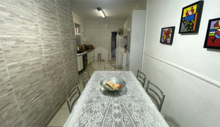 Casa Térrea à venda com 4 quartos, sendo 1 suíte, em Campo Grande, São Paulo, SP