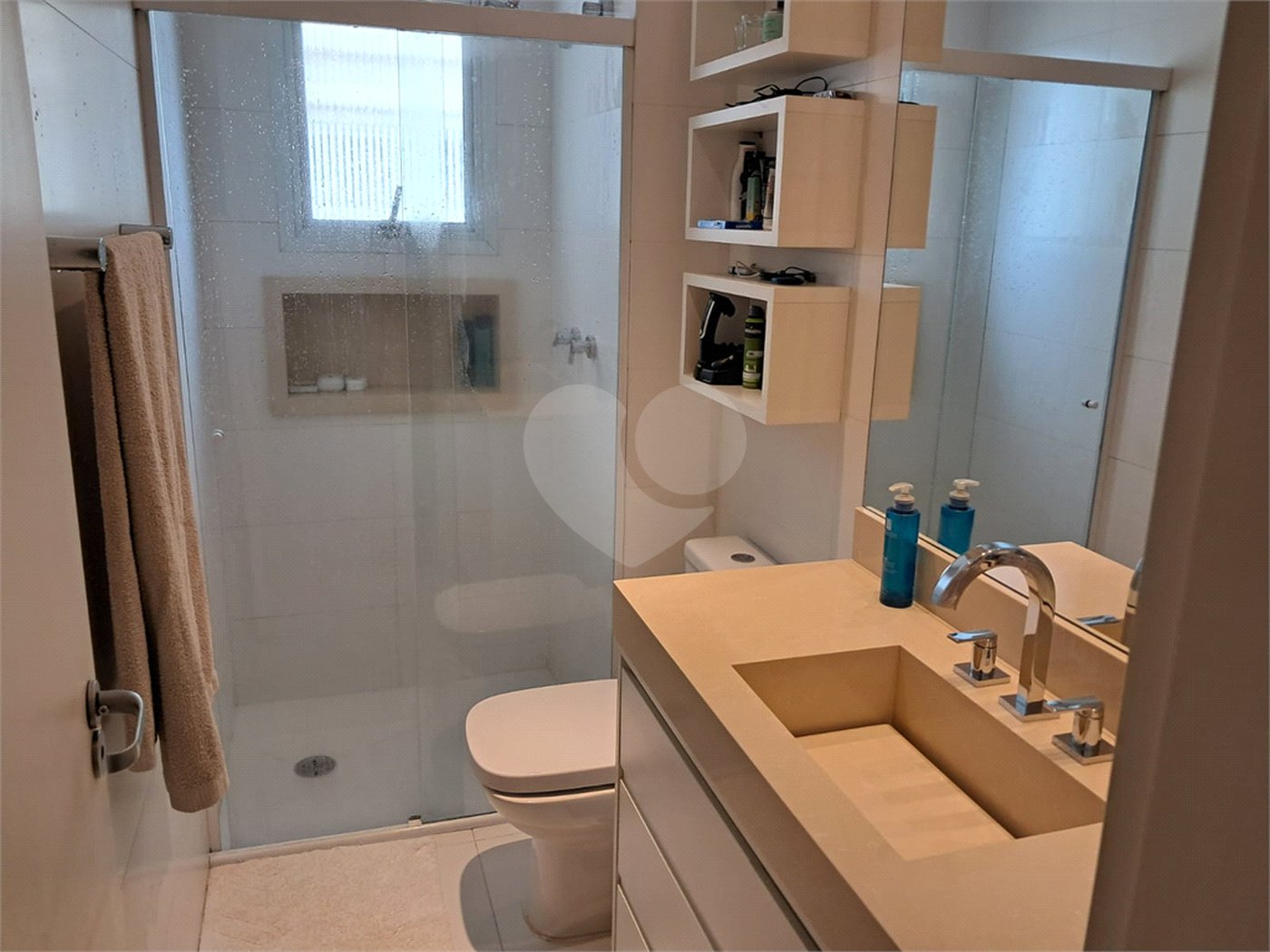 Apartamento à venda com 3 quartos, sendo 1 suíte, em Chácara Santo Antônio, São Paulo, SP