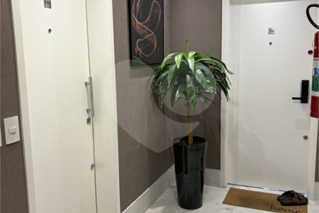 Apartamento à venda com 2 quartos, sendo 1 suíte,  em Vila Romana, São Paulo, SP