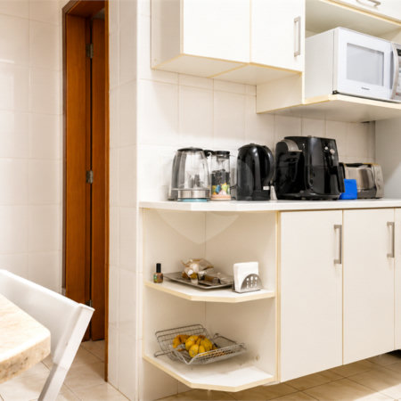 Apartamento à venda com 3 quartos, sendo 1 suíte, em Santo Amaro, São Paulo, SP