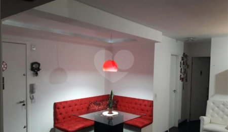 Apartamento à venda com 2 quartos, sendo 1 suíte,  em Jardim Parque Morumbi, São Paulo, SP
