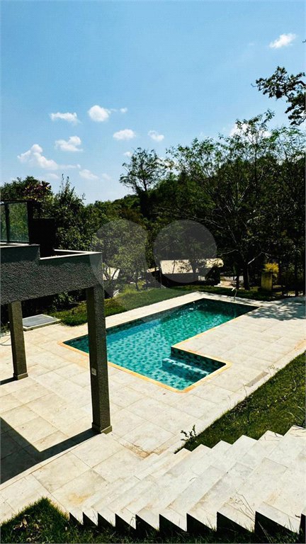 Casa à venda com 4 suítes no condomínio Associação Portal Ouro Verde, Atibaia - SP