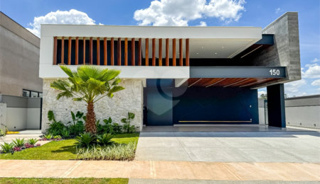 Casa à venda com 3 suítes no condomínio Villa dos Pinheiros, Indaiatuba - SP