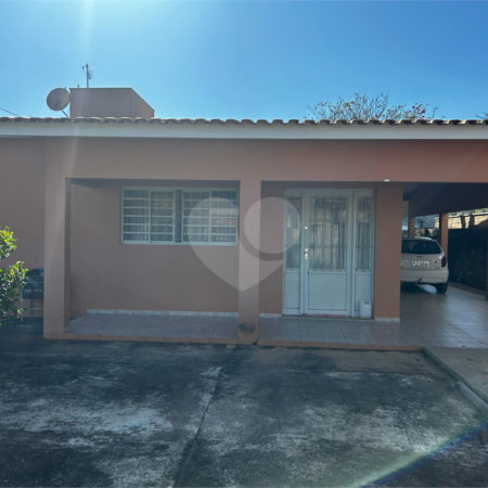 Casa à venda com 2 quartos, sendo 1 suíte,  em Chapadinha, Itapetininga, SP