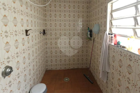 Sobrado à venda com 6 quartos, sendo 1 suíte, em Vila Olinda, São Paulo, SP