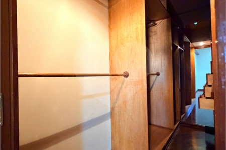 Apartamento à venda com 3 quartos, sendo 1 suíte, em Alto da Boa Vista, São Paulo, SP