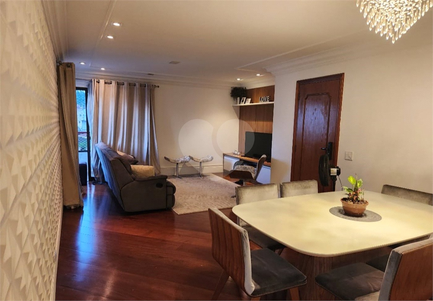 Apartamento à venda com 3 quartos, sendo 1 suíte,  em Tucuruvi, São Paulo, SP