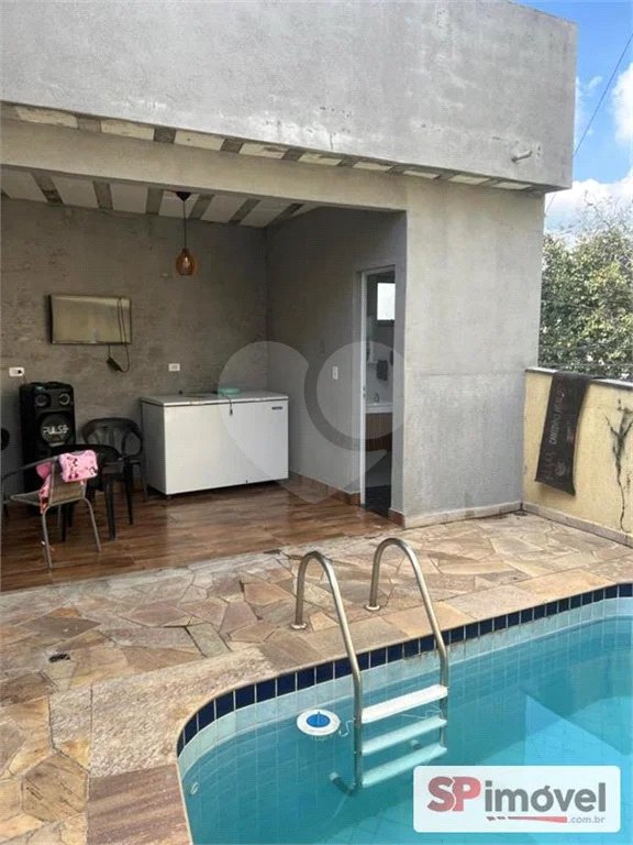 Sobrado à venda com 5 quartos, sendo 2 suítes, em Imirim, São Paulo, SP