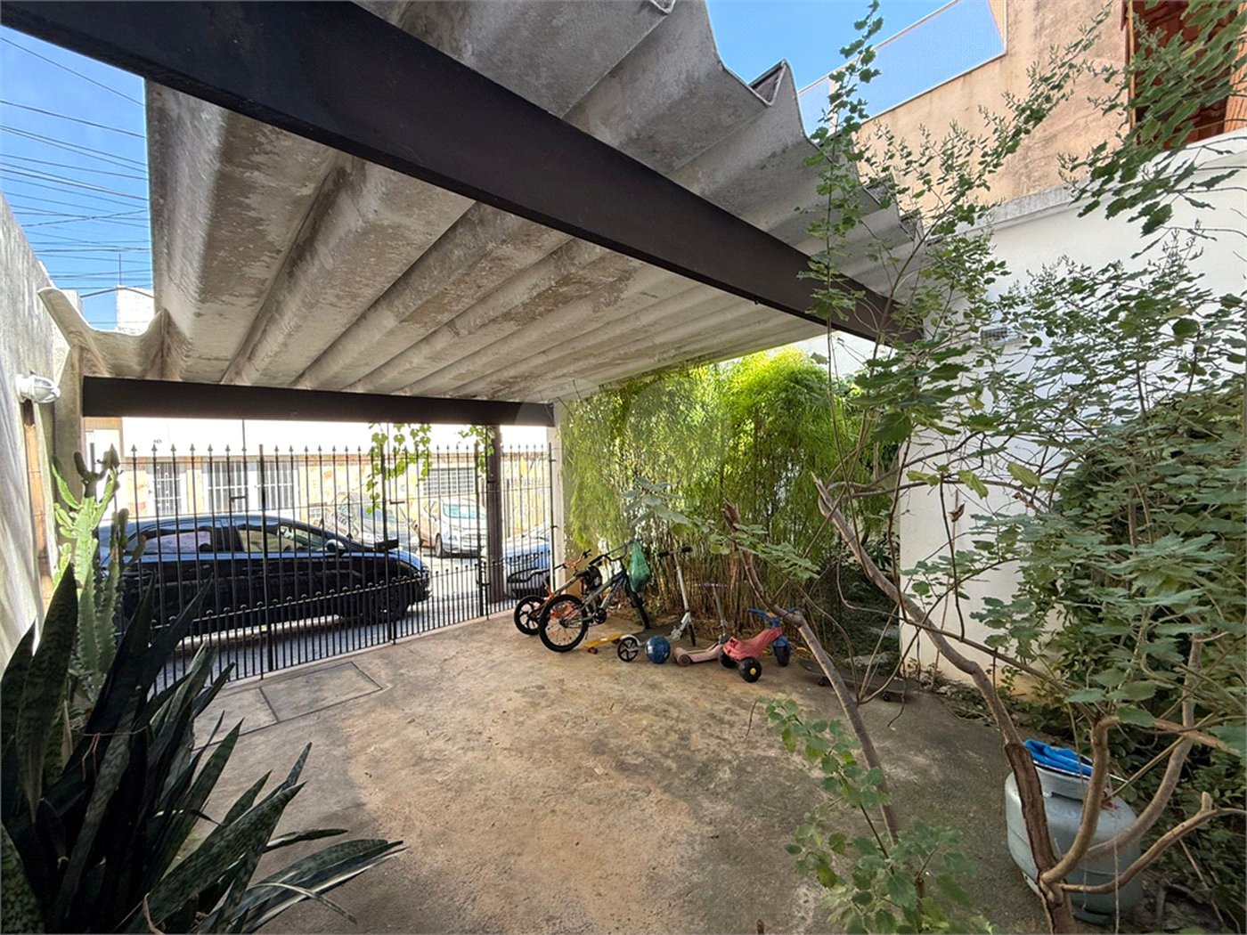 Casa à venda com 3 quartos, sendo 1 suíte, em Ipiranga, São Paulo, SP