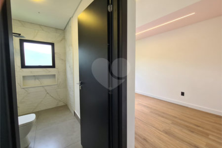 Casa em condomínio à venda com 3 suítes em Vila Santista, Atibaia, SP