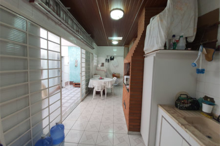 Sobrado à venda com 3 quartos, sendo 1 suíte,  em Jardim Rizzo, São Paulo, SP