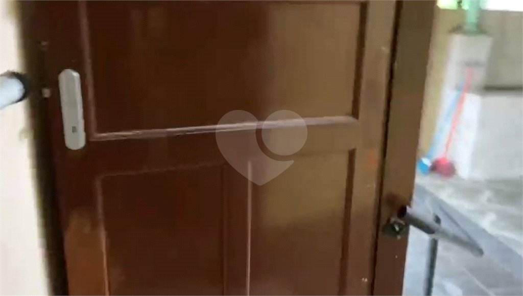 Casa à venda com 3 quartos, sendo 1 suíte,  no Centro, Salto, SP