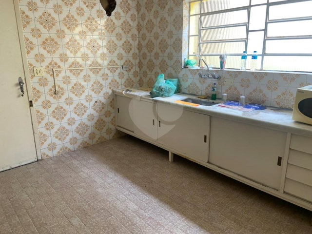 Sobrado à venda com 3 quartos, sendo 1 suíte,  em Parada Inglesa, São Paulo, SP