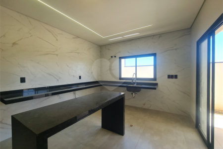 Casa à venda com 3 quartos, sendo 2 suítes, no condomínio Reserva Ipanema I, Sorocaba - SP