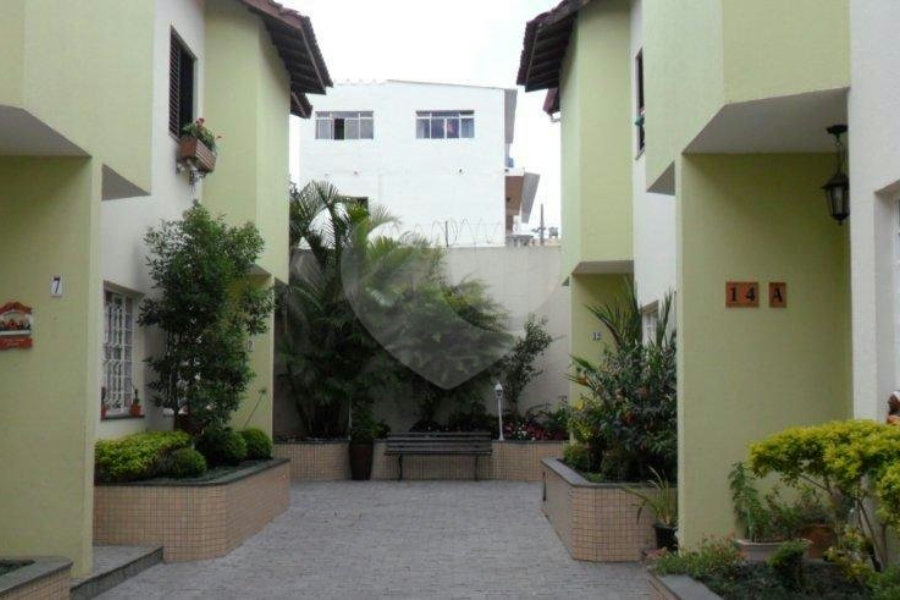 Casa à venda com 2 suítes no condomínio Morada do Sol, São Paulo - SP