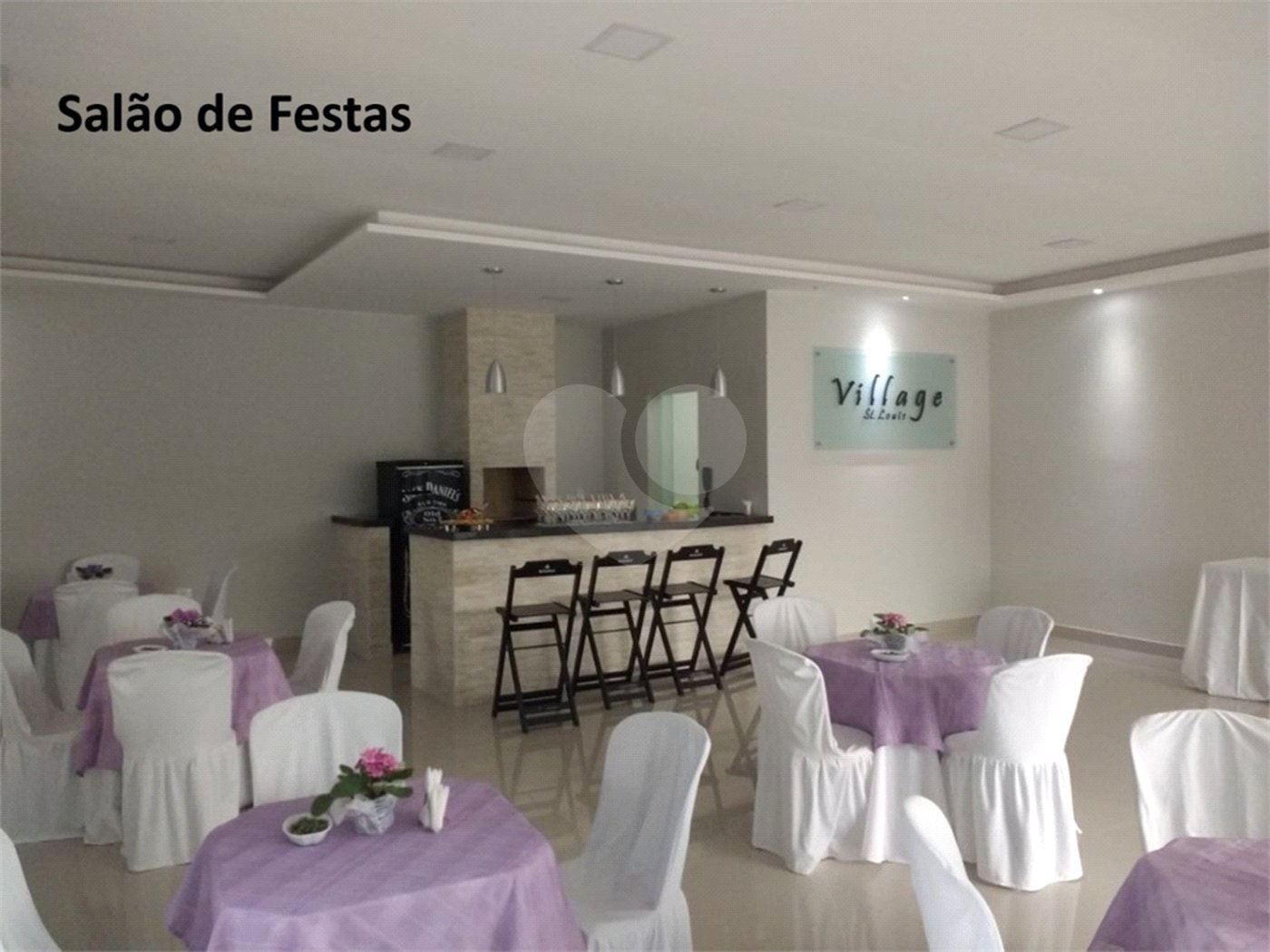 Casa à venda com 5 quartos, sendo 4 suítes, no condomínio Village St. Louis, São Paulo - SP