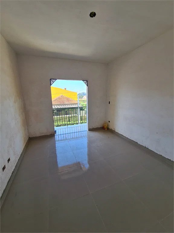 Sobrado à venda com 3 quartos, sendo 1 suíte, em Vila Gomes, São Paulo, SP