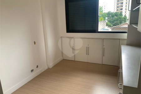 Cobertura à venda com 4 quartos, sendo 3 suítes, em Vila Mariana, São Paulo, SP