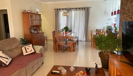 Casa à venda com 3 quartos, sendo 1 suíte,  no condomínio Vila Hipica Ii, Vinhedo - SP