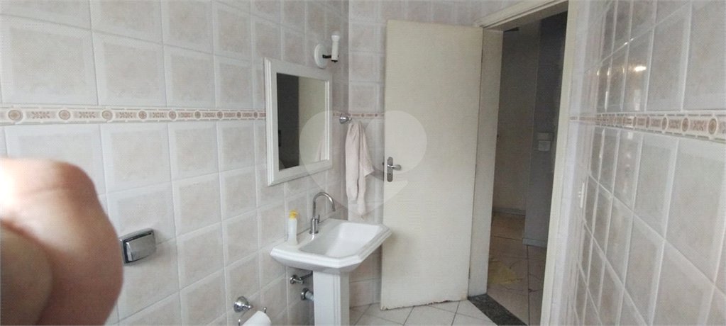 Casa à venda com 4 quartos, sendo 1 suíte, em Jardim Guadalajara, Sorocaba, SP