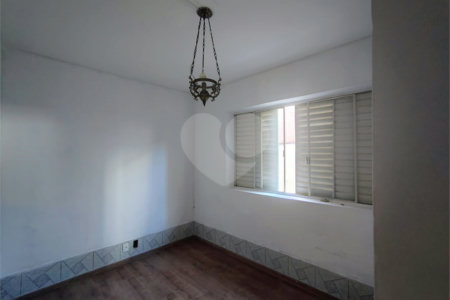 Casa à venda com 3 quartos, sendo 1 suíte, em Vila Vianelo, Jundiaí, SP