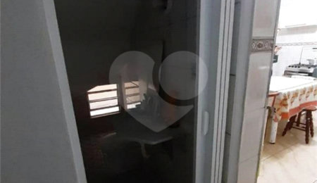 Sobrado à venda com 4 quartos em Tremembé, São Paulo, SP