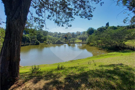 Casa para alugar com 4 suítes no condomínio Vinhas da Vista Alegre - Lado Café, Vinhedo - SP