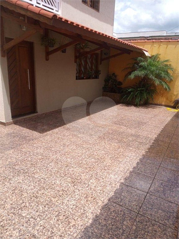 Casa à venda com 3 quartos em Sítio São José, Suzano, SP