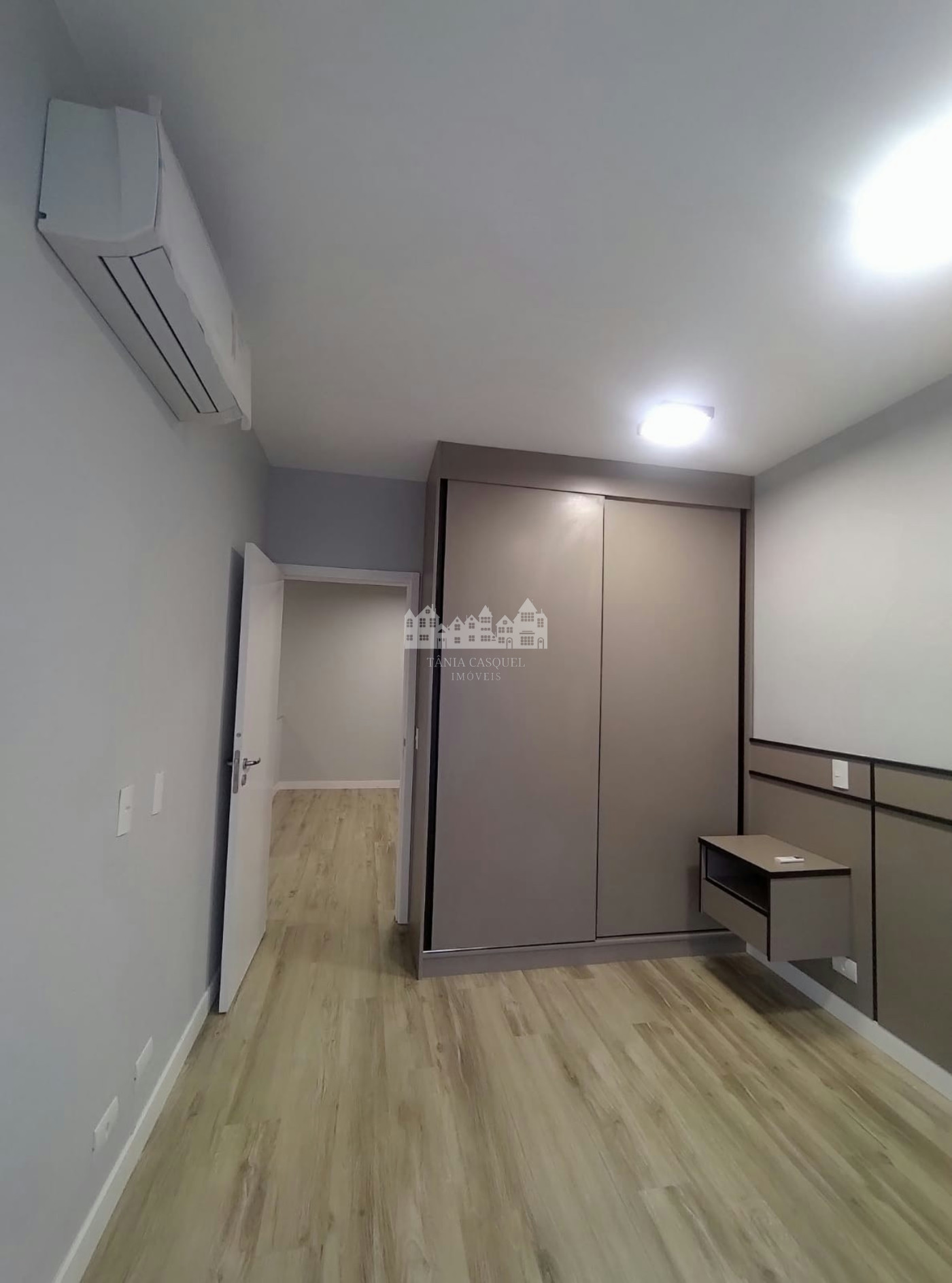Casa à venda com 3 suítes no condomínio Lá Reserva Atibaia, Atibaia - SP