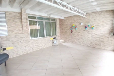 Casa à venda com 3 quartos, sendo 1 suíte, em Vila Rica, São Paulo, SP