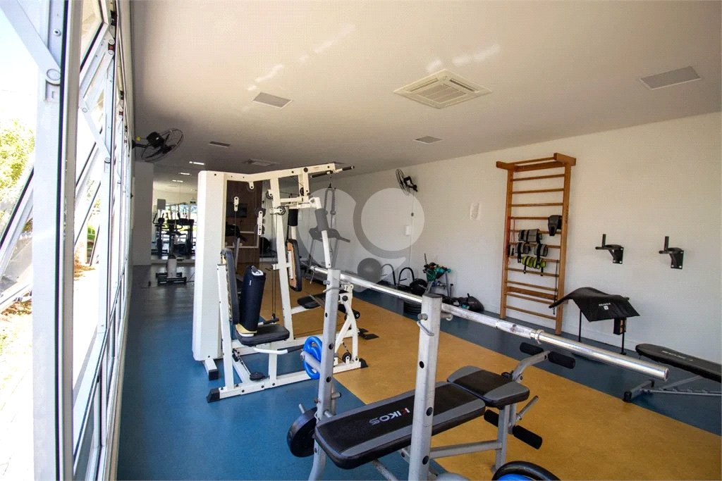 Casa à venda com 3 quartos, sendo 1 suíte, no condomínio Village Christian, São Roque - SP
